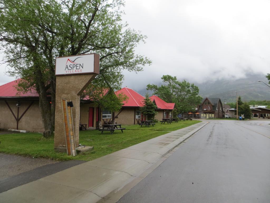 Aspen Village Waterton Park Luaran gambar